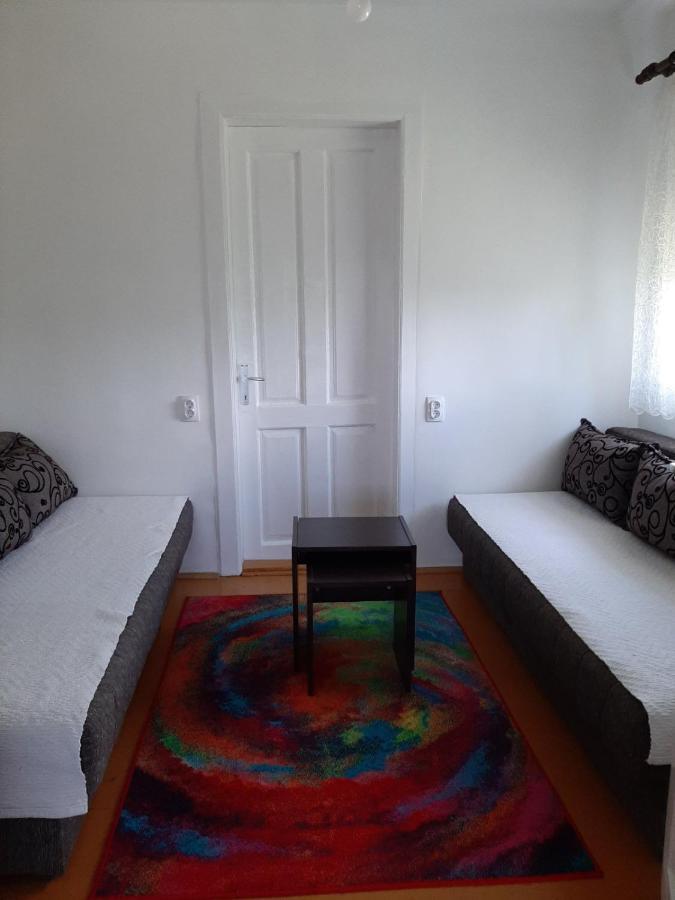 Holiday Home Stella Vrdnik Ngoại thất bức ảnh